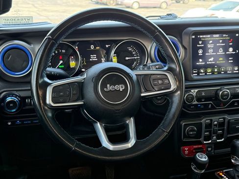 Used 2021 Jeep Wrangler Unlimited Rubicon 4xe image 37