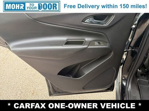 Used 2023 Chevrolet Equinox LT image 30