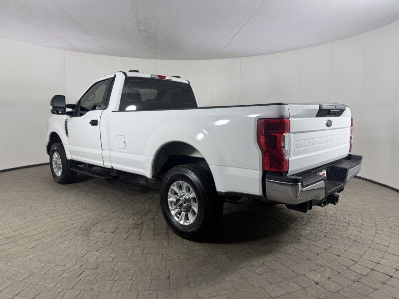 Used 2020 Ford F350 XL w/ STX Appearance Package AWD/4WD image 5