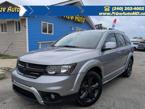 Used 2020 Dodge Journey Crossroad FWD image 1