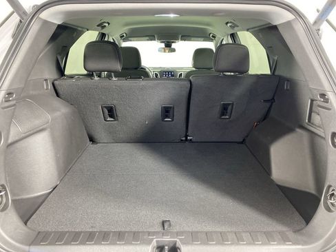 Used 2023 Chevrolet Equinox LT image 27