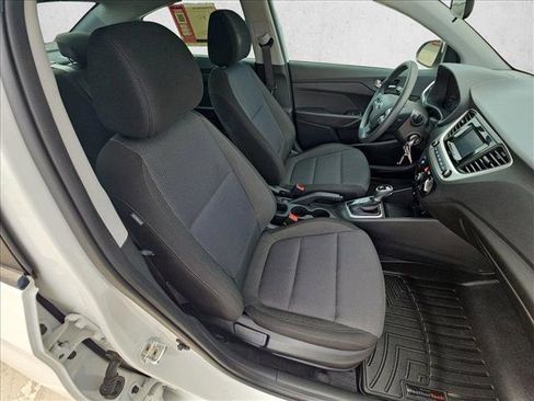 Used 2021 Hyundai Accent SE image 20