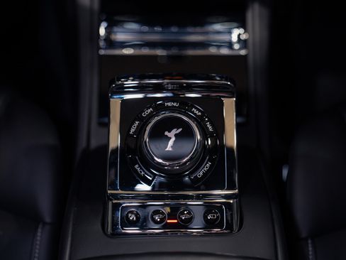 Used 2020 Rolls-Royce Phantom Sedan RWD image 58