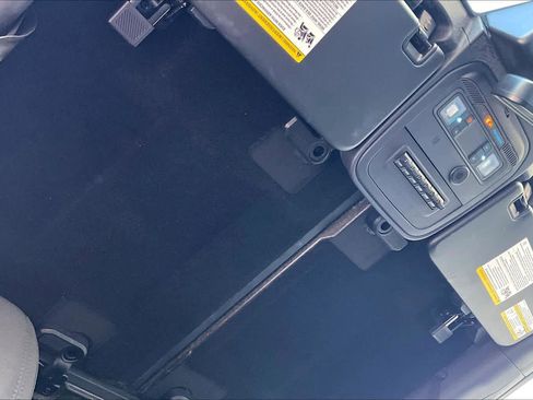 Used 2022 Ford Bronco Wildtrak image 29