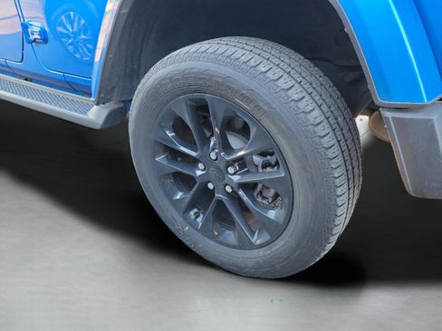 Used 2023 Jeep Wrangler Unlimited Sahara w/ Cold Weather Group image 31