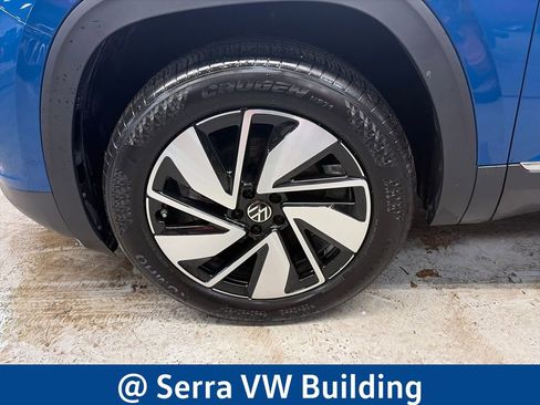 Used 2025 Volkswagen Atlas SEL AWD/4WD image 5