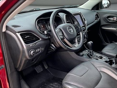Used 2019 Jeep Cherokee Limited AWD/4WD image 17