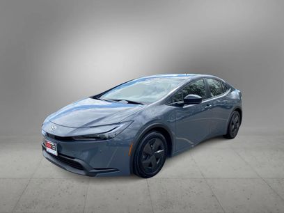 Used 2025 Toyota Prius LE