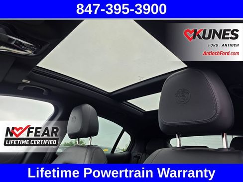 Used 2023 Alfa Romeo Stelvio Veloce AWD/4WD image 23