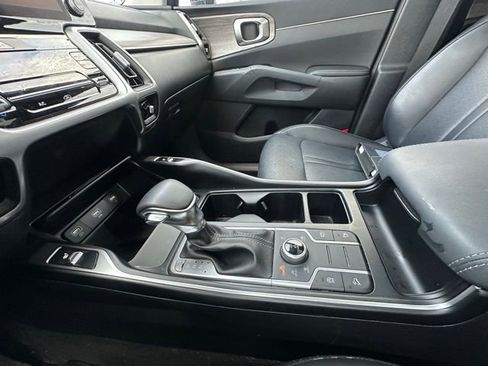 Used 2022 Kia Sorento S w/ Panoramic Sunroof Package image 28