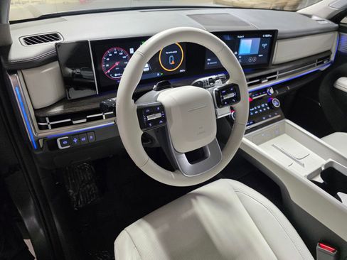 Certified 2025 Hyundai Santa Fe Limited image 26