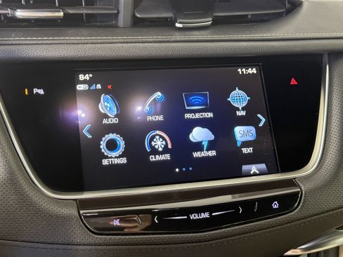 Used 2018 Cadillac XT5 Luxury w/ Driver Awareness Package image 20