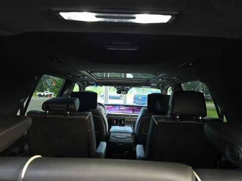 Used 2025 Cadillac Escalade Sport Platinum AWD/4WD image 29