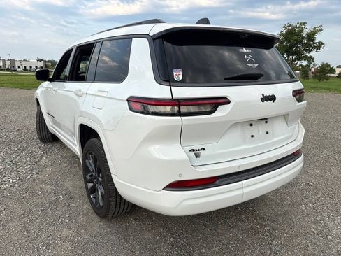 Used 2026 Jeep Grand Cherokee L Limited AWD/4WD image 7
