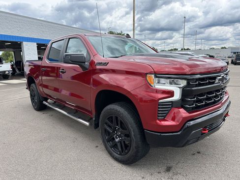 Used 2024 Chevrolet Silverado 1500 LT Trail Boss w/ Protection Package AWD/4WD image 8