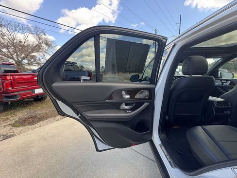 Used 2024 Mercedes-Benz GLE 350 4MATIC image 28