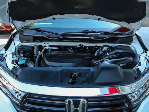 Used 2024 Honda Odyssey Touring image 29