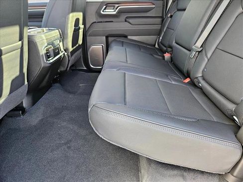 New 2026 GMC Sierra 2500 Denali w/ Denali Reserve Package AWD/4WD image 16
