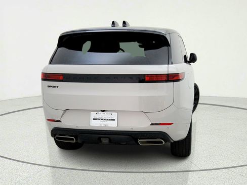 Used 2025 Land Rover Range Rover Sport Dynamic SE AWD/4WD image 10