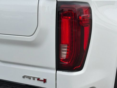 Used 2025 GMC Sierra 1500 AT4 AWD/4WD image 36