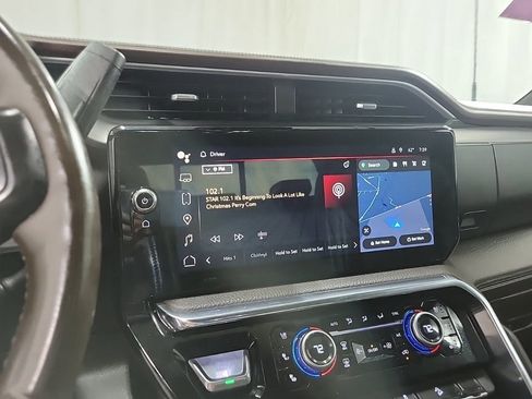 Used 2024 GMC Sierra 2500 Denali w/ Denali Reserve Package image 13