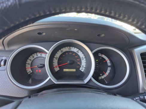 Used 2015 Toyota Tacoma PreRunner w/ TRD Sport Package RWD image 10