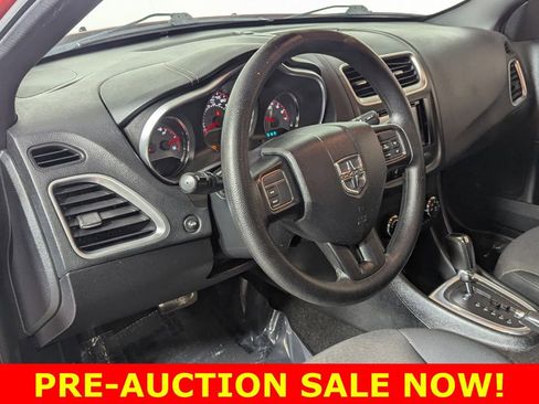 Used 2013 Dodge Avenger SE image 11