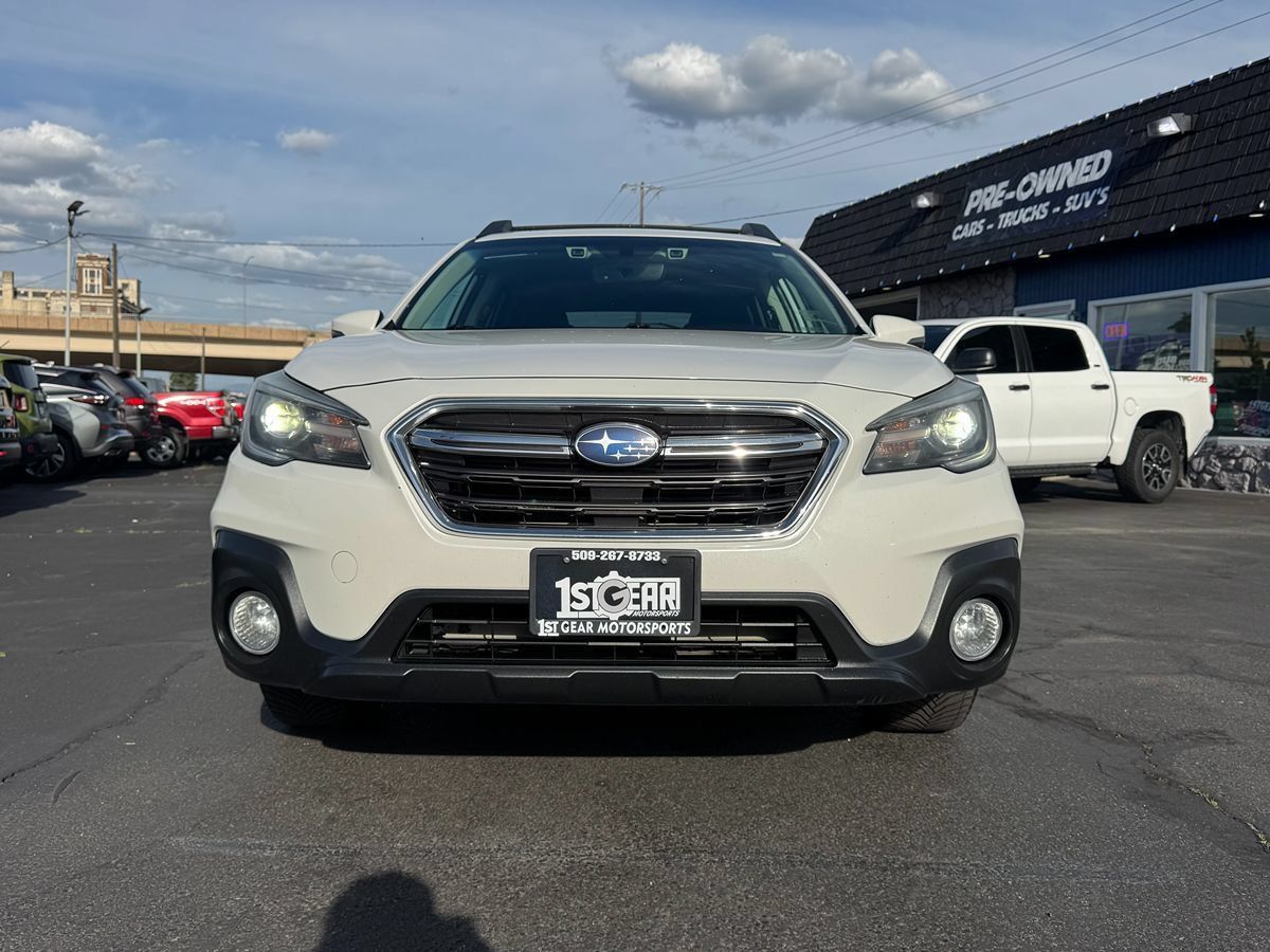 Used 2019 Subaru Outback 3.6R Limited w/ Popular Package #2 AWD/4WD image 2