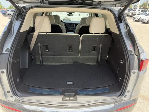 Used 2024 Buick Enclave Essence w/ Experience Buick Package FWD image 9