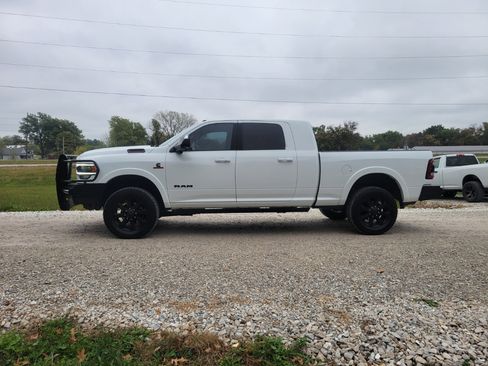 Used 2022 RAM 3500 Laramie image 2