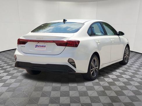 Used 2024 Kia Forte LXS FWD image 4