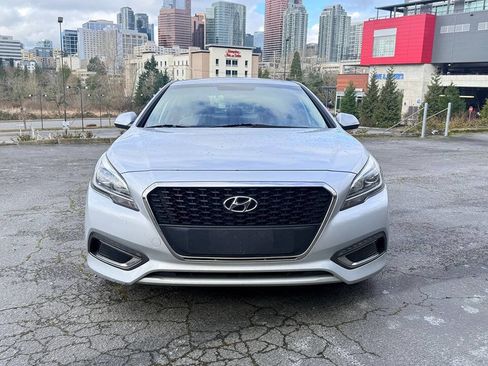 Used 2017 Hyundai Sonata SE image 4