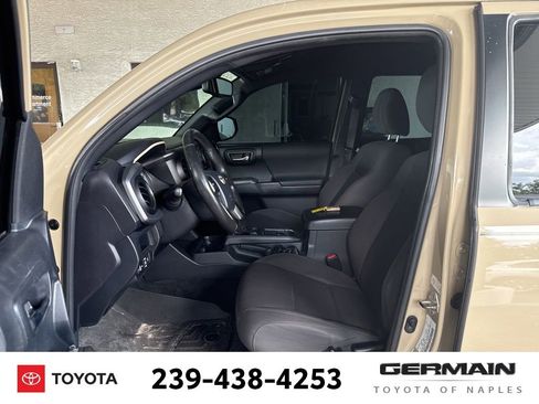 Used 2019 Toyota Tacoma TRD Off-Road RWD image 17