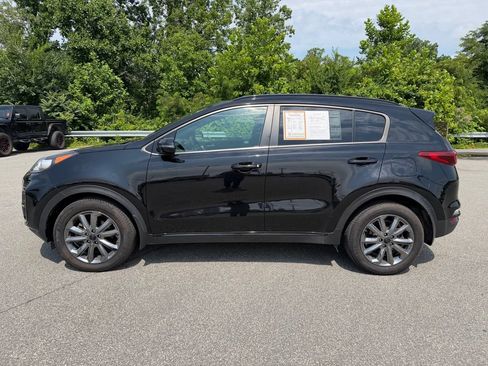Used 2021 Kia Sportage S w/ S AWD Premium Package image 2