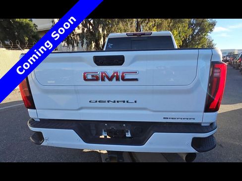 Used 2024 GMC Sierra 3500 Denali w/ Denali Reserve Package image 10