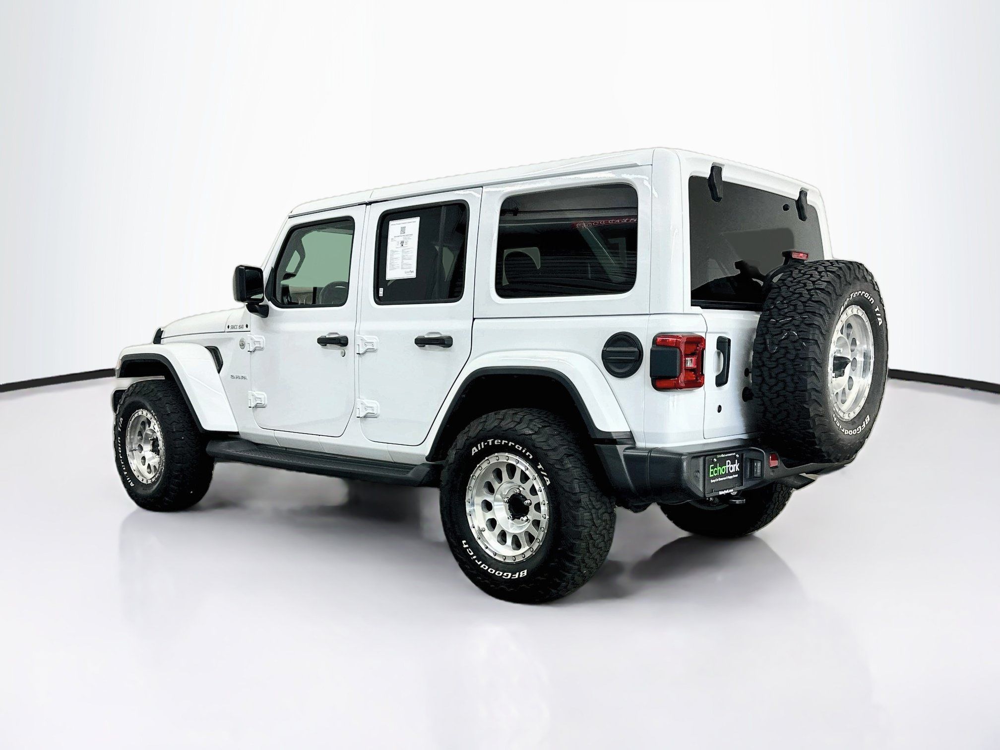 Used 2018 Jeep Wrangler Unlimited Sahara AWD/4WD image 5