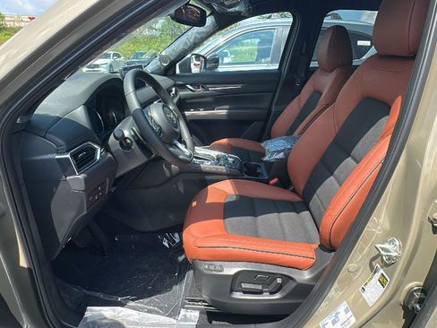 New 2025 MAZDA CX-5 Carbon Edition image 16