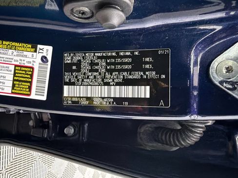 Used 2021 Toyota Highlander Platinum AWD/4WD image 35