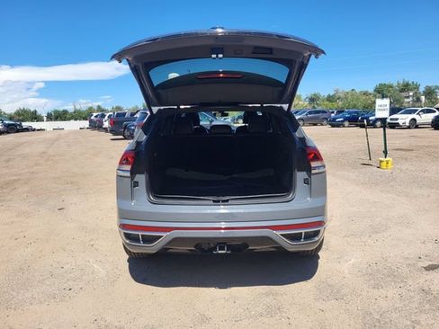 Used 2022 Volkswagen Atlas Cross Sport SEL Premium R-Line AWD/4WD image 26