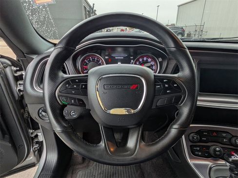 Used 2018 Dodge Challenger R/T image 15