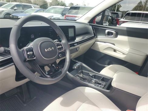Certified 2025 Kia Sorento S image 13