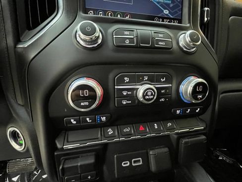 Used 2021 GMC Sierra 1500 AT4 w/ AT4 Preferred Package AWD/4WD image 28