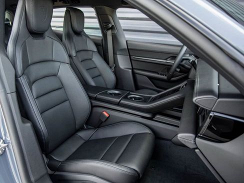 Used 2025 Porsche Taycan 4 Cross Turismo image 66