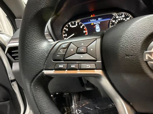 Used 2025 Nissan Altima 2.5 SV FWD image 22