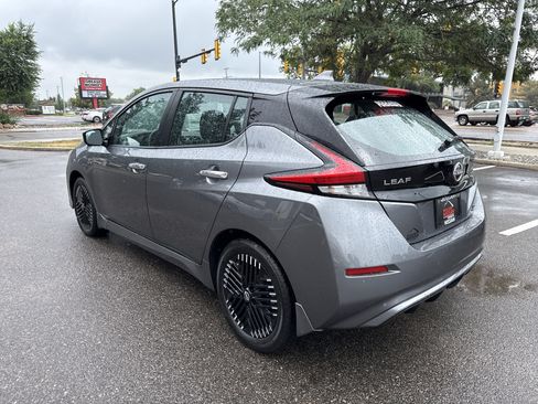Certified 2024 Nissan Leaf SV Plus FWD image 7