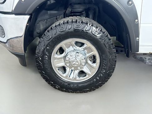 Used 2021 RAM 2500 Tradesman AWD/4WD image 35