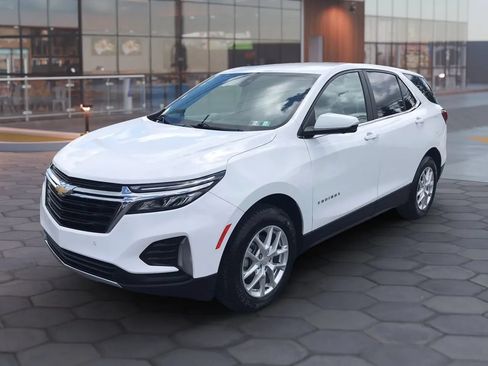 Used 2023 Chevrolet Equinox LT AWD/4WD image 6