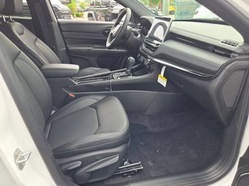 New 2026 Jeep Compass Latitude AWD/4WD image 8