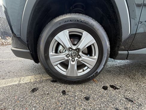 Used 2025 Toyota RAV4 XLE w/ Convenience Package image 33