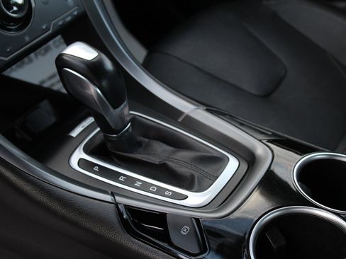 Used 2013 Ford Fusion Titanium image 24